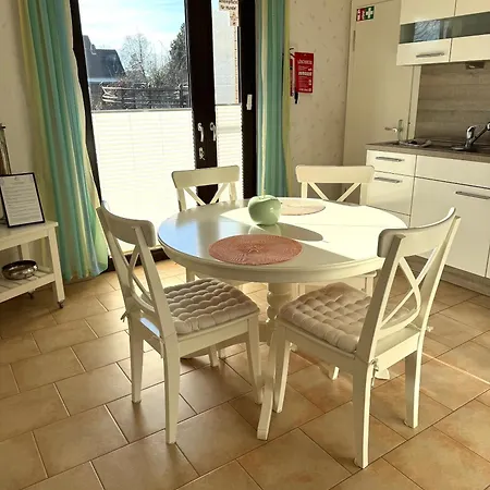 Ferien-eg Whg Pio Nahe Steinhuder Mit Garten Und Parkplatz Lägenhet