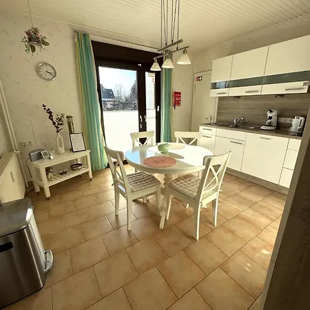 Ferien-eg Whg Pio Nahe Steinhuder Mit Garten Und Parkplatz * Hagenburg